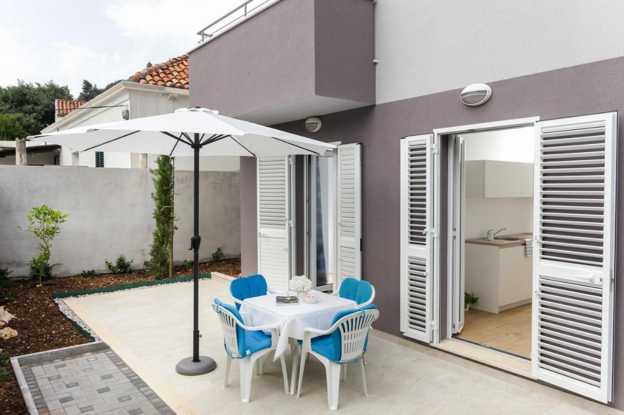 Apartments Villa Karmen Ντουμπρόβνικ Εξωτερικό φωτογραφία